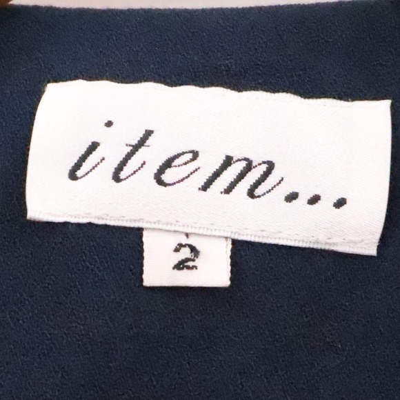 Vintage Military Style Blazer Womens Preppy Navy Wool Blend Gold Button Size 2 - Picture 2 of 10